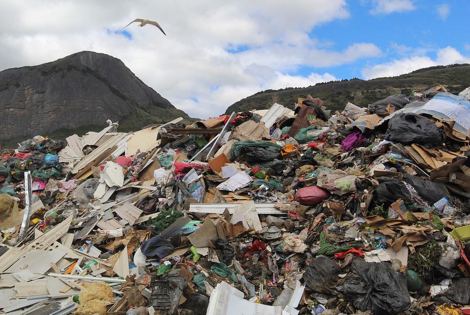 В Югре обсудили реализацию проектов по созданию мусорных полигонов