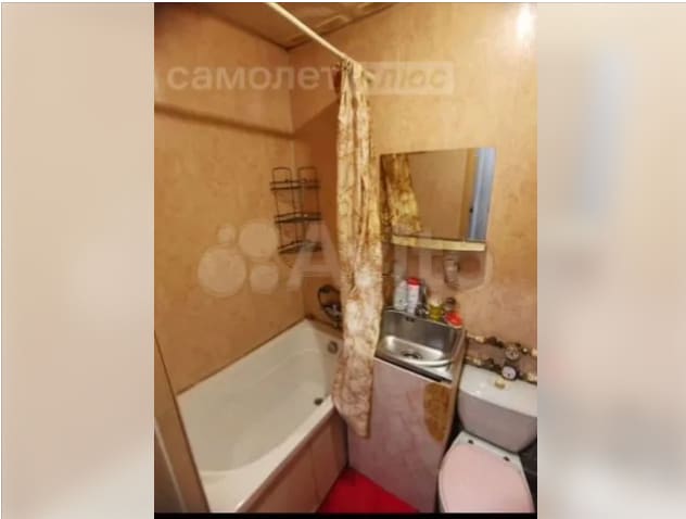В Нижневартовске продают квартиру 12 квадратов, куда умудрились запихнуть даже туалет