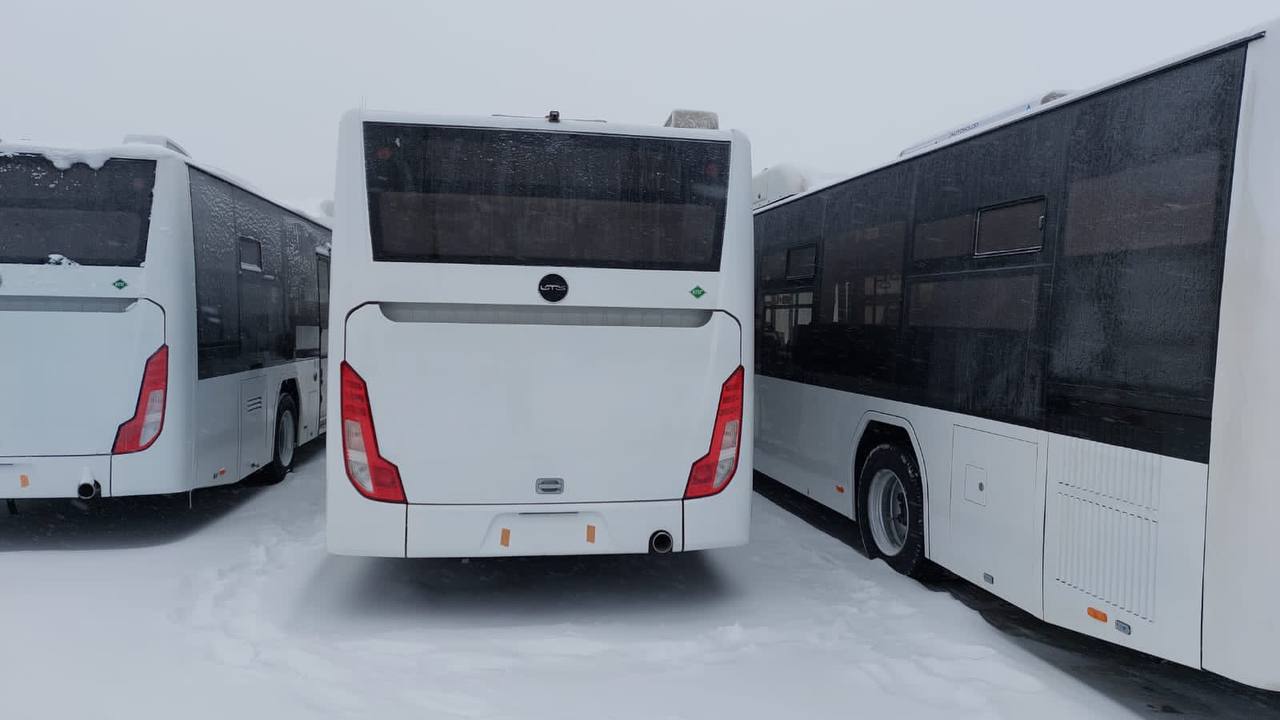 В Нижневартовск пришли 45 новых автобусов